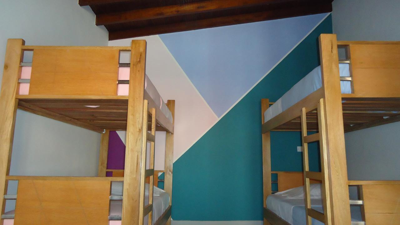Iris Hostel מדיין מראה חיצוני תמונה