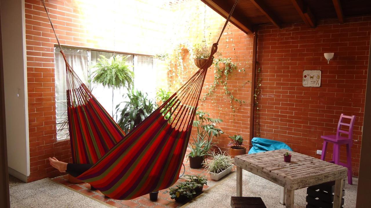Iris Hostel מדיין מראה חיצוני תמונה